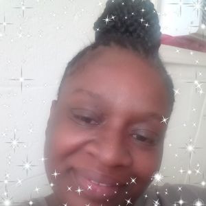 Meet your Posher, Yvette